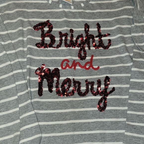 Size 7 long sleeved shirts - Picture 3 of 5